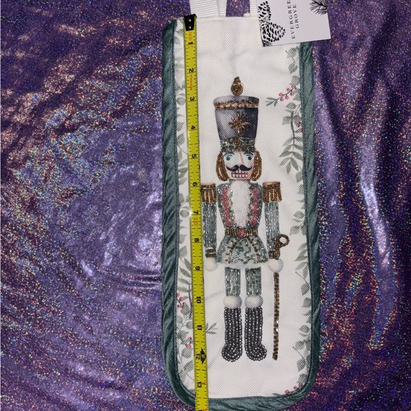 Christmas Beaded Nutcracker Gift Bag - Picture 5 of 6